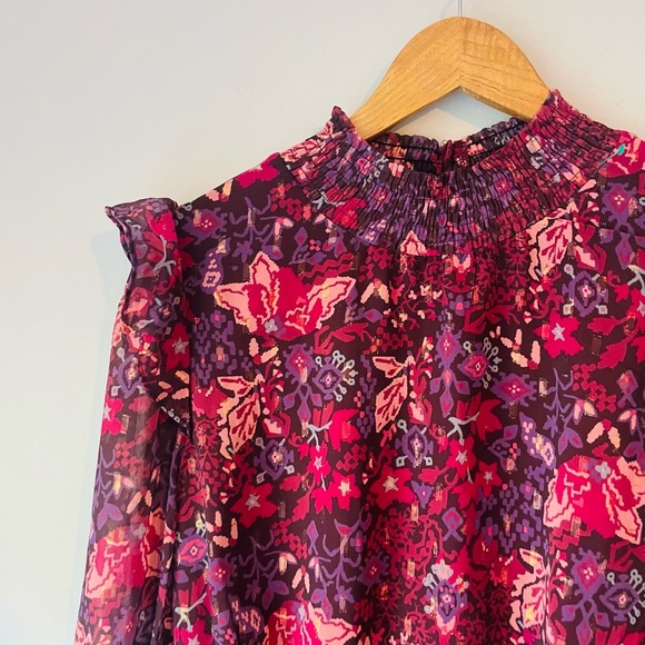 Elegant Floral Mini Dress in Purple and Pink - Picture 4 of 10
